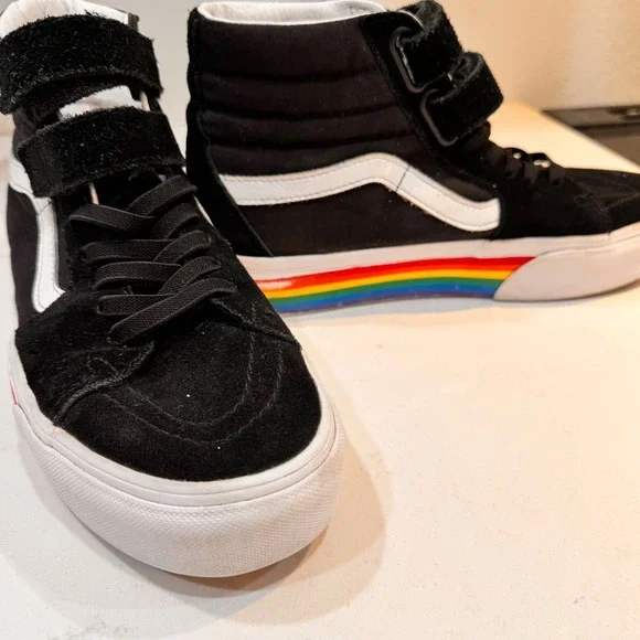 Vans Sk8-Hi Rainbow‎ Stripe Skate Shoes Men's 7.5 Black Suede High Top